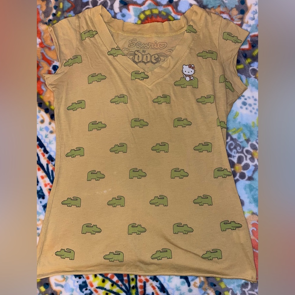 Hello Kitty Sanrio by Doe V neck Y2K